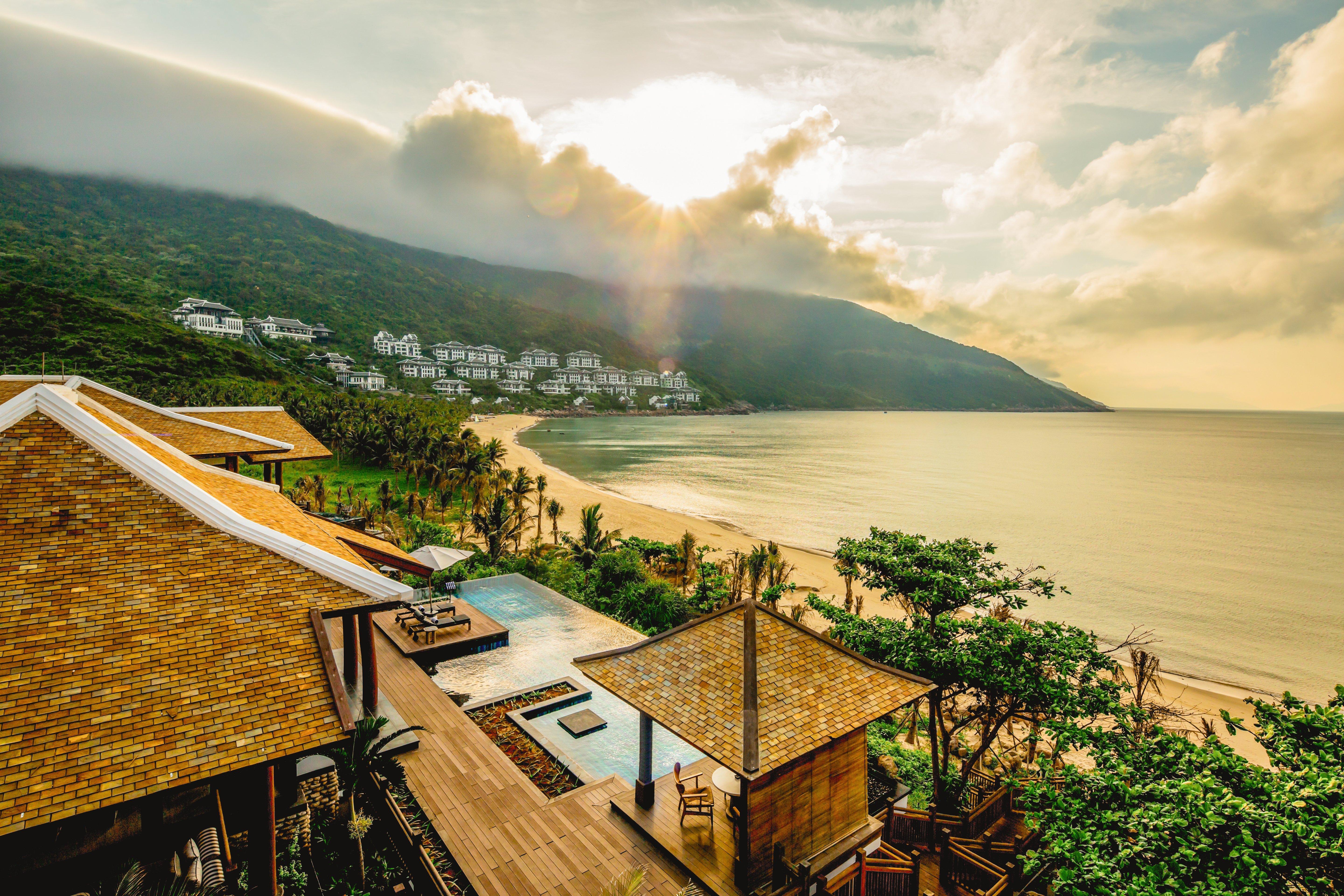 Intercontinental Danang Sun Peninsula Resort By Ihg Екстериор снимка